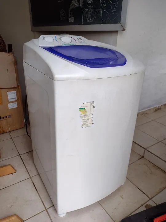 Máquina de Lavar Roupa Electrolux Super 8kg Turbo Agitação - Foto 3