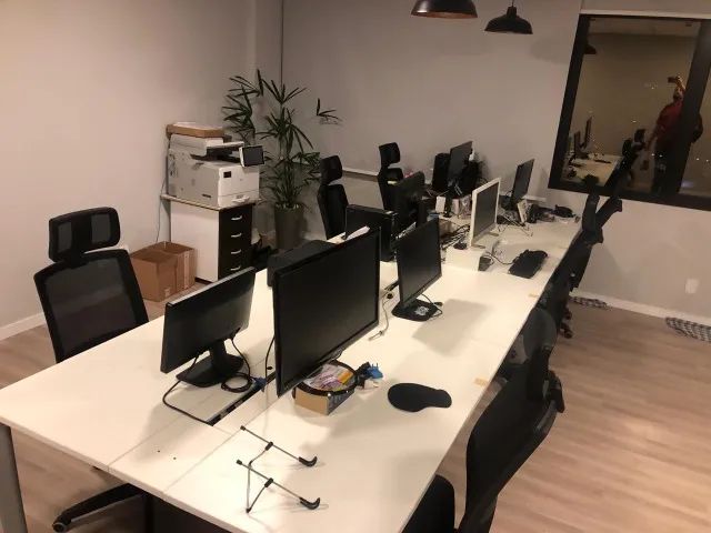 Mesa de Escritório 4,20m x 1,40m  - Foto 2