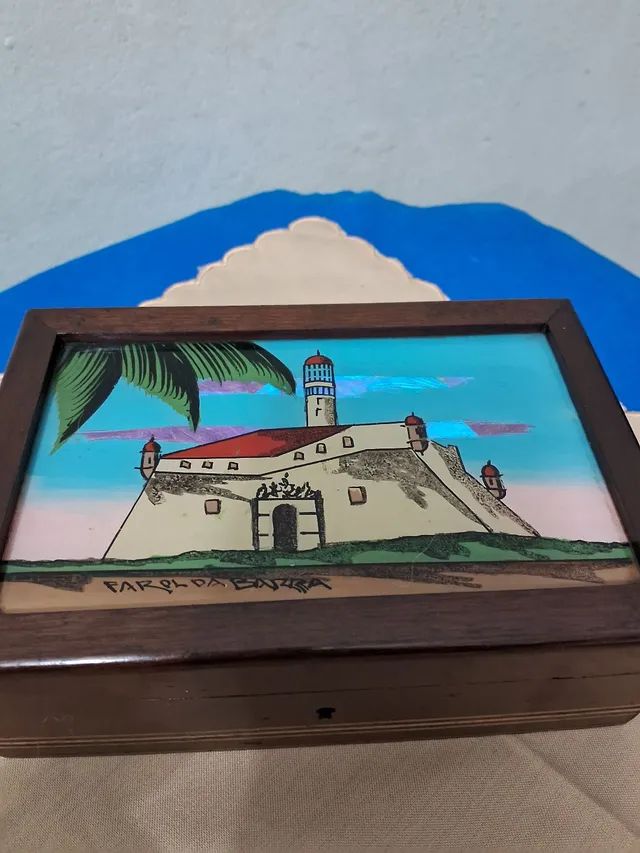 Antiga Caixa de machetaria com paisagem do farol da Barra/Bahia  - Foto 3