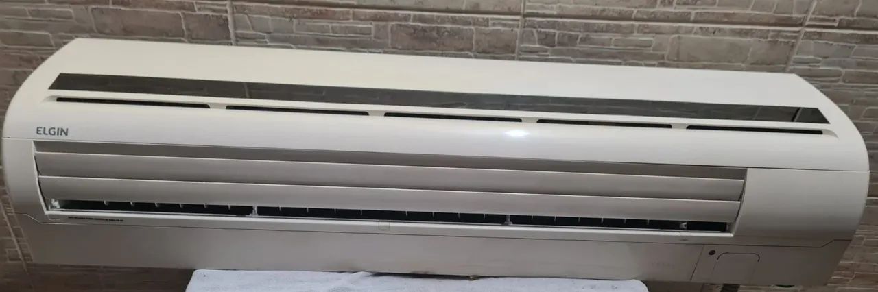 Evaporadora ELGIN 30BTU/220V com controle e suporte higienizado  - Foto 2