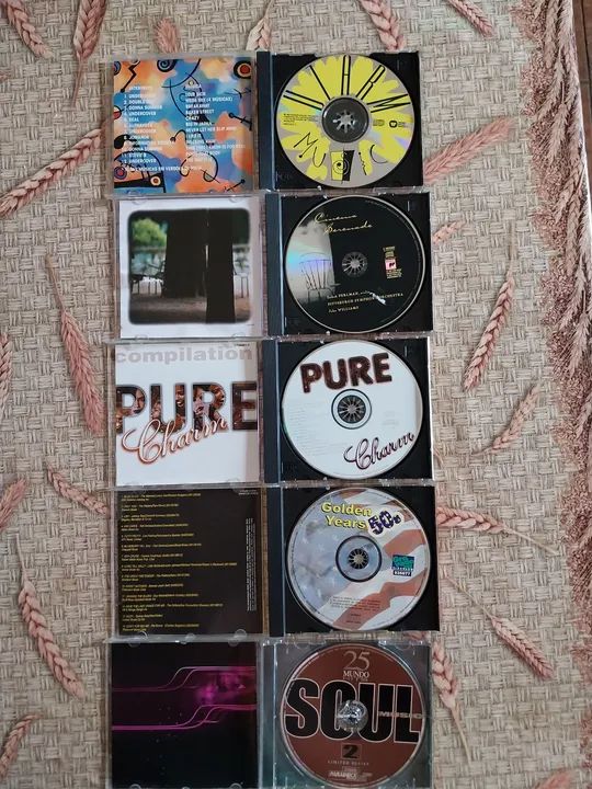 CDs  lote com 10 cds originais usados em muito bom estado de conservação 70 reais o lote  - Foto 3
