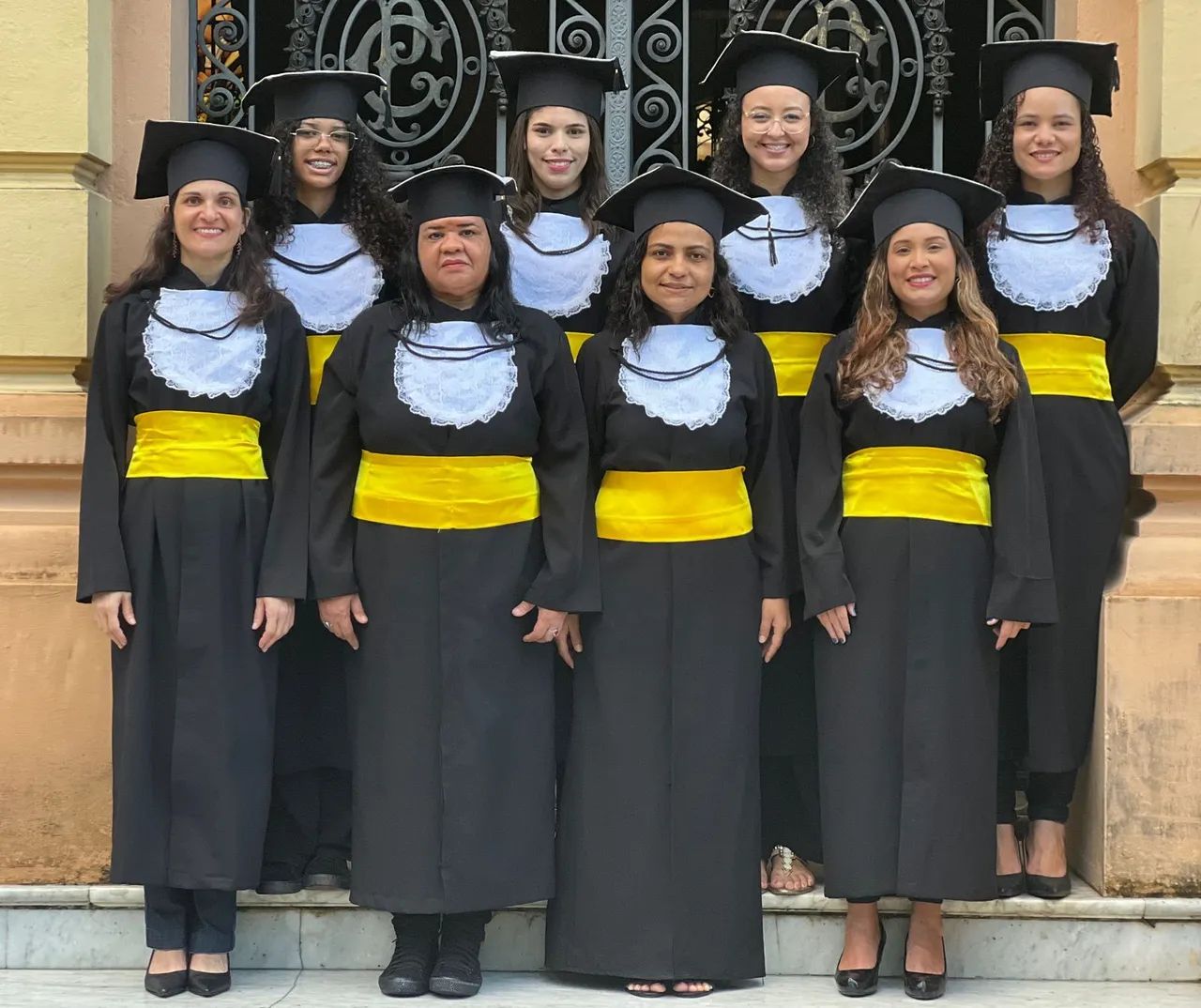 Aluga se Becas de formatura completas, temos também placas - Foto 2