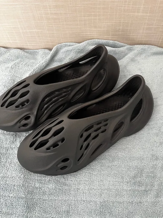 Yeezy Adidas Foam Runner Pouquissimo Usado