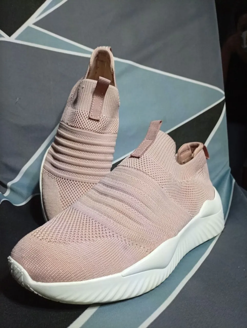 Tênis Slip On Feminino via Marte