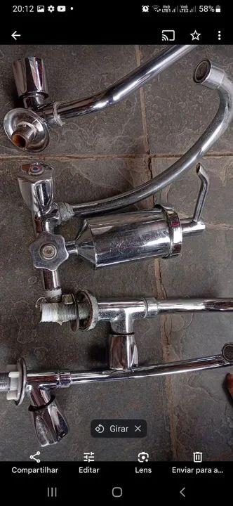 Vendo 5 torneira usada si ade filtro que tem um quebradiço 