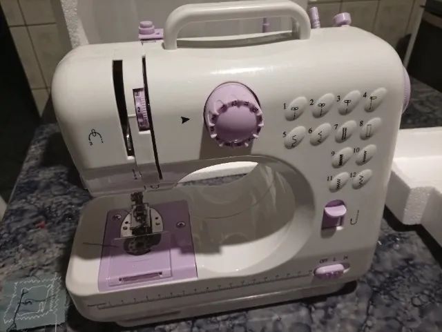 Máquina de costura portátil  - Foto 5