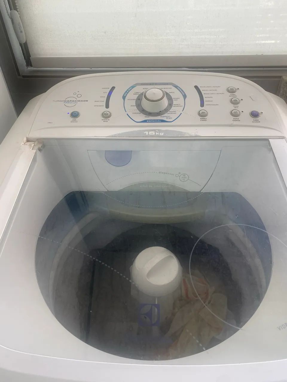 MÁQUINA DE LAVAR ROUPAS ELETROLUX - Foto 3