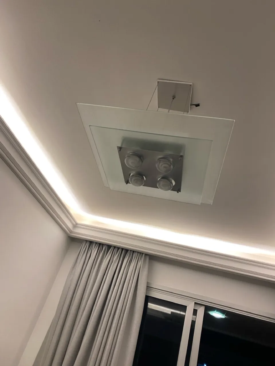 Lustre Moderno Quadrado com 4 Lâmpadas