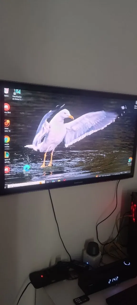 TV Samsung 40" ( não é smart)