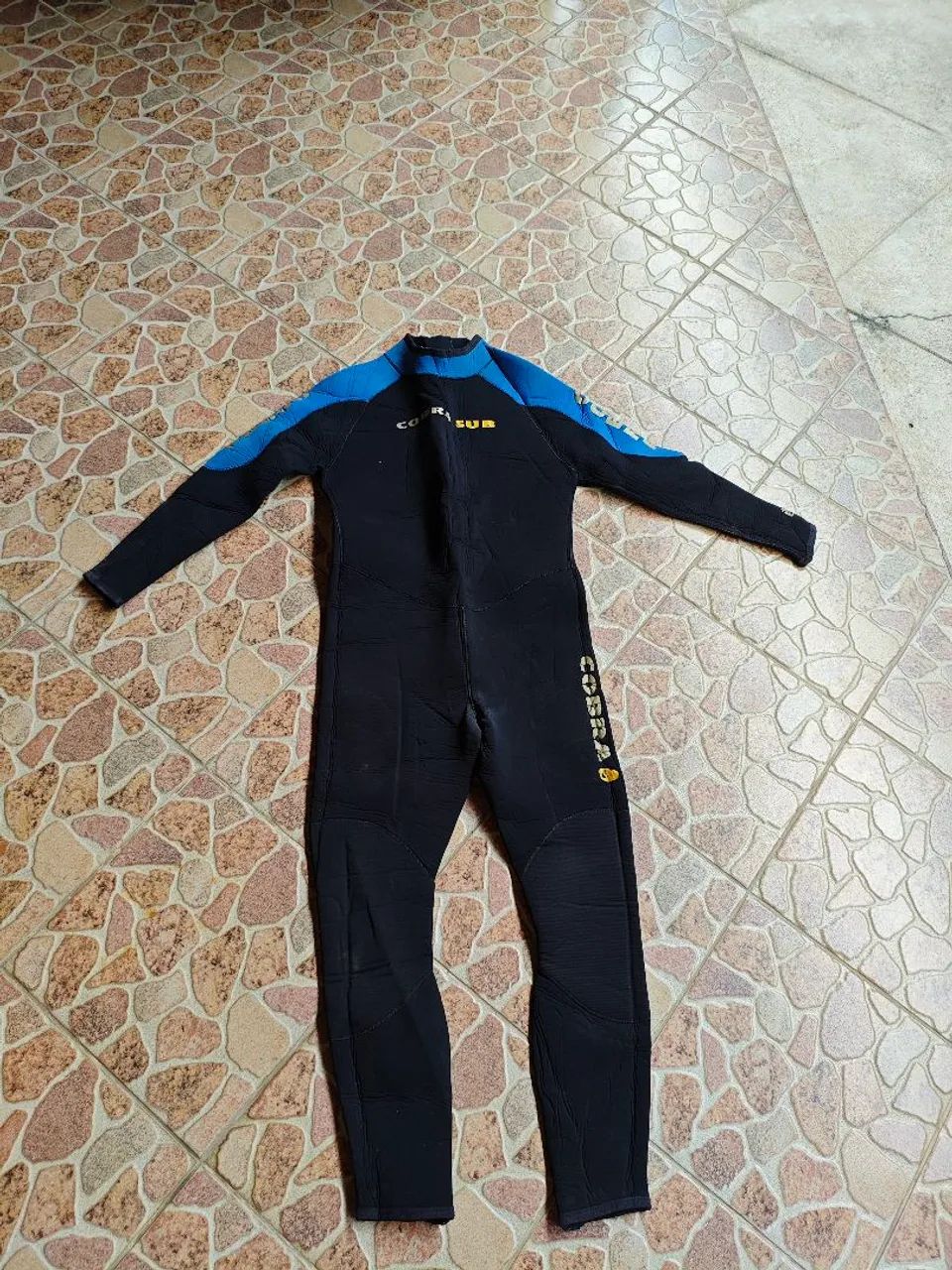 Roupa de mergulho 