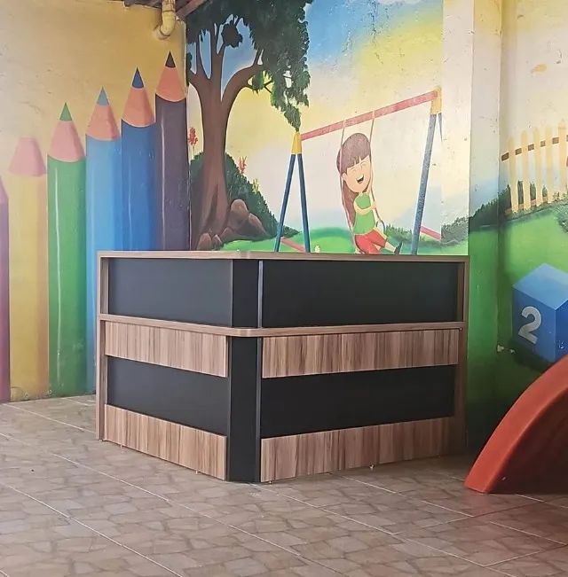 Balcão de recepção / balcão de atendimento / móveis escolares / balcão Planejado / móveis 