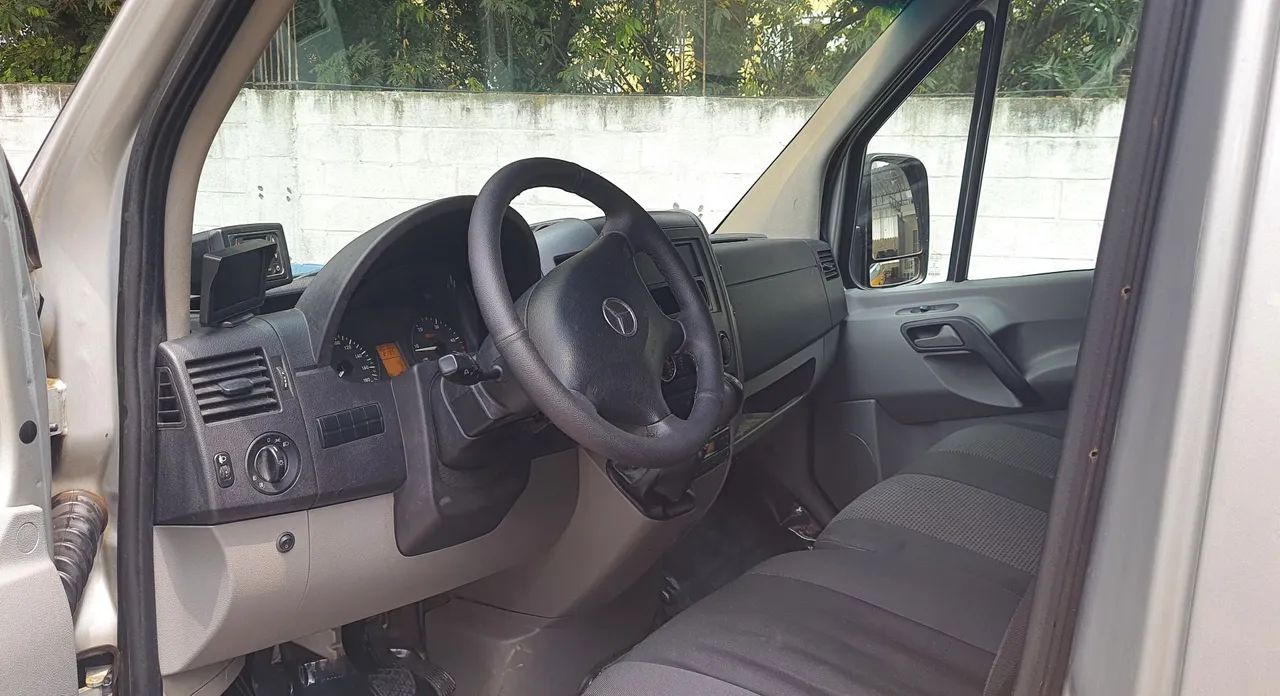 Onibus Mercedes Sprinter 2019 21 Lugares - Foto 5
