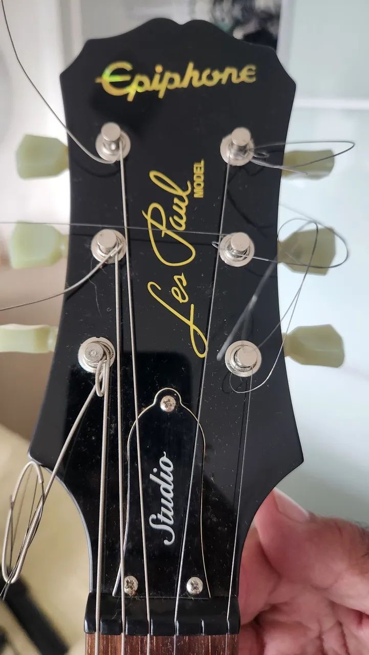 Guitarra Epiphone Les Paul Studio