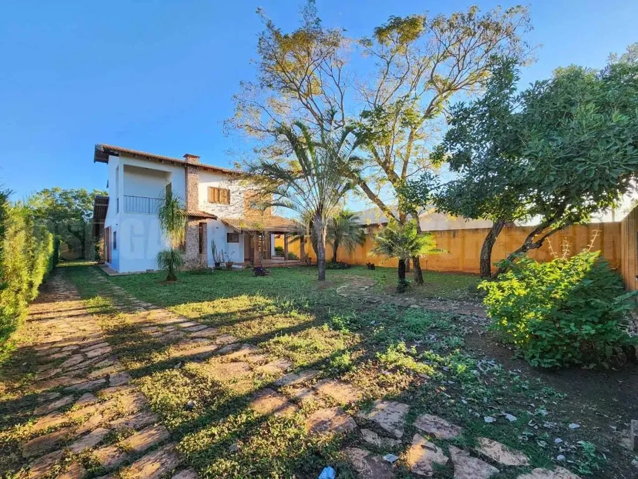 BONITO - Casa Padrão - Tarumã Hipica Park