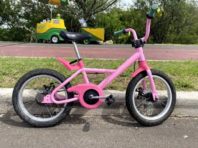 Bicicleta aro 16 rosa com rodinhas