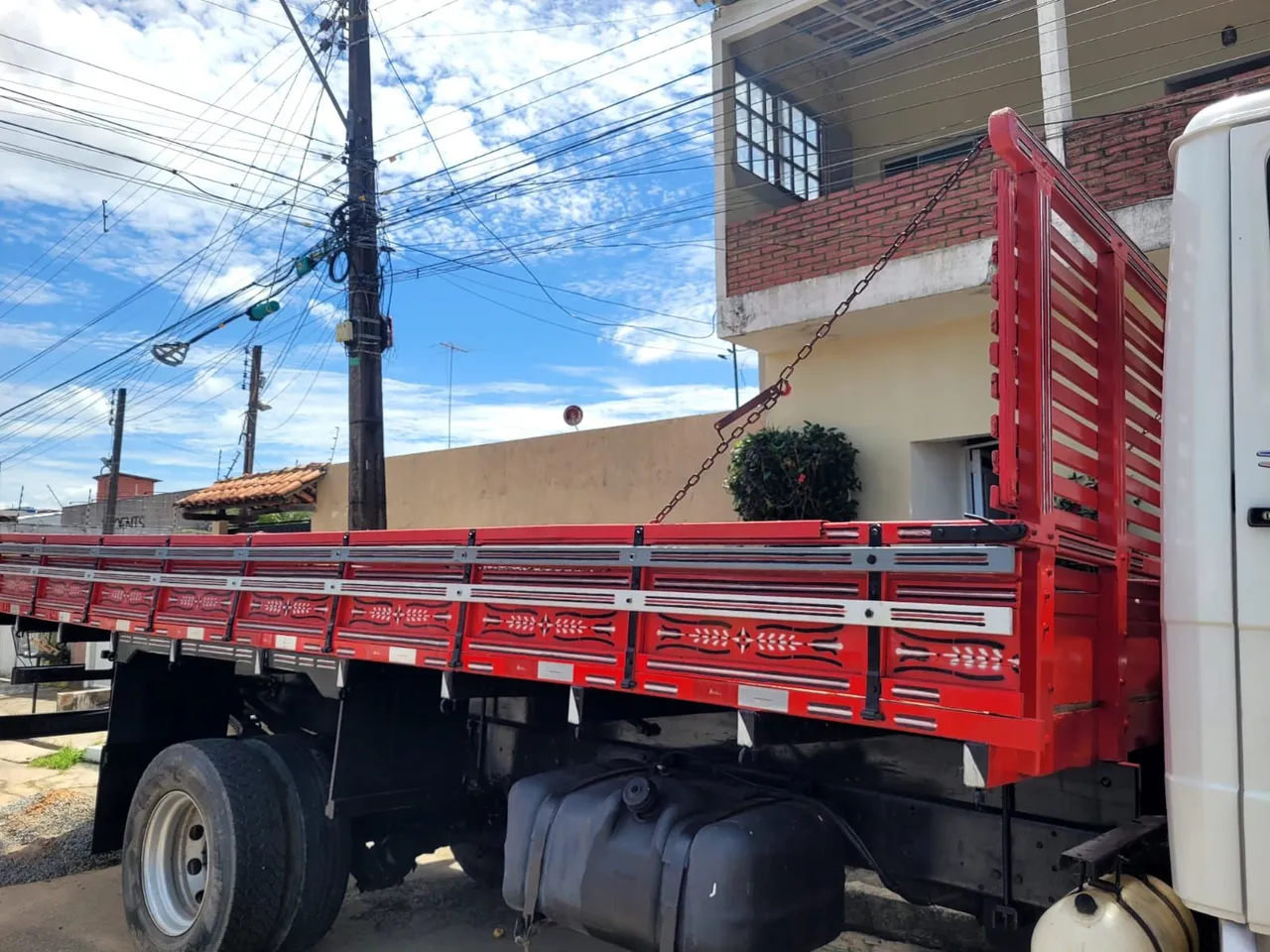 Vendo ou troco Carroceria Itabaiana nova p/toco