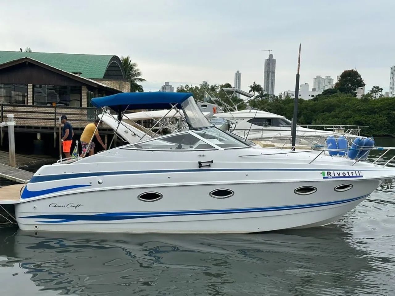 Lancha Chris Craft, motor Volvo 300hp - 2010 - Foto 3