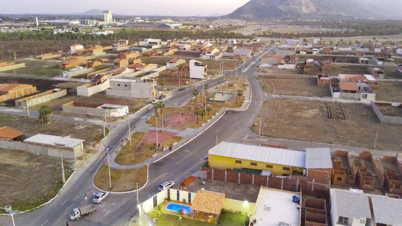 Lotes Mãe rainha por trás dos condominios pétalas e buques - Foto 6