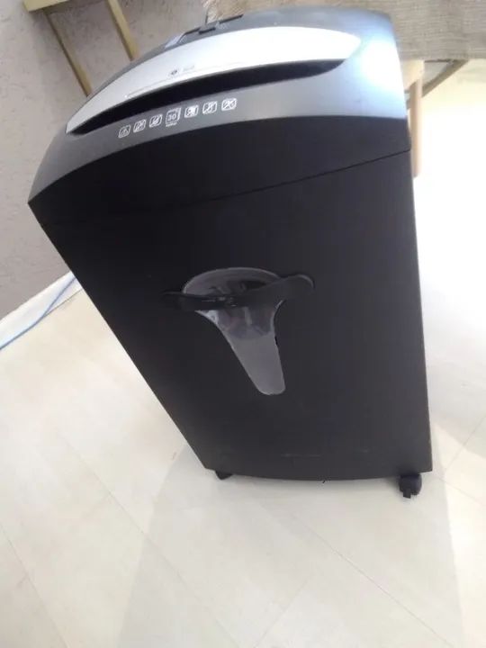 Fragmentadora Secreta S300D - 30 folhas / CD / Cartões - Foto 5