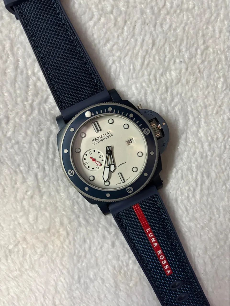 Relógio Panerai Submersible Luna Rossa Automático 