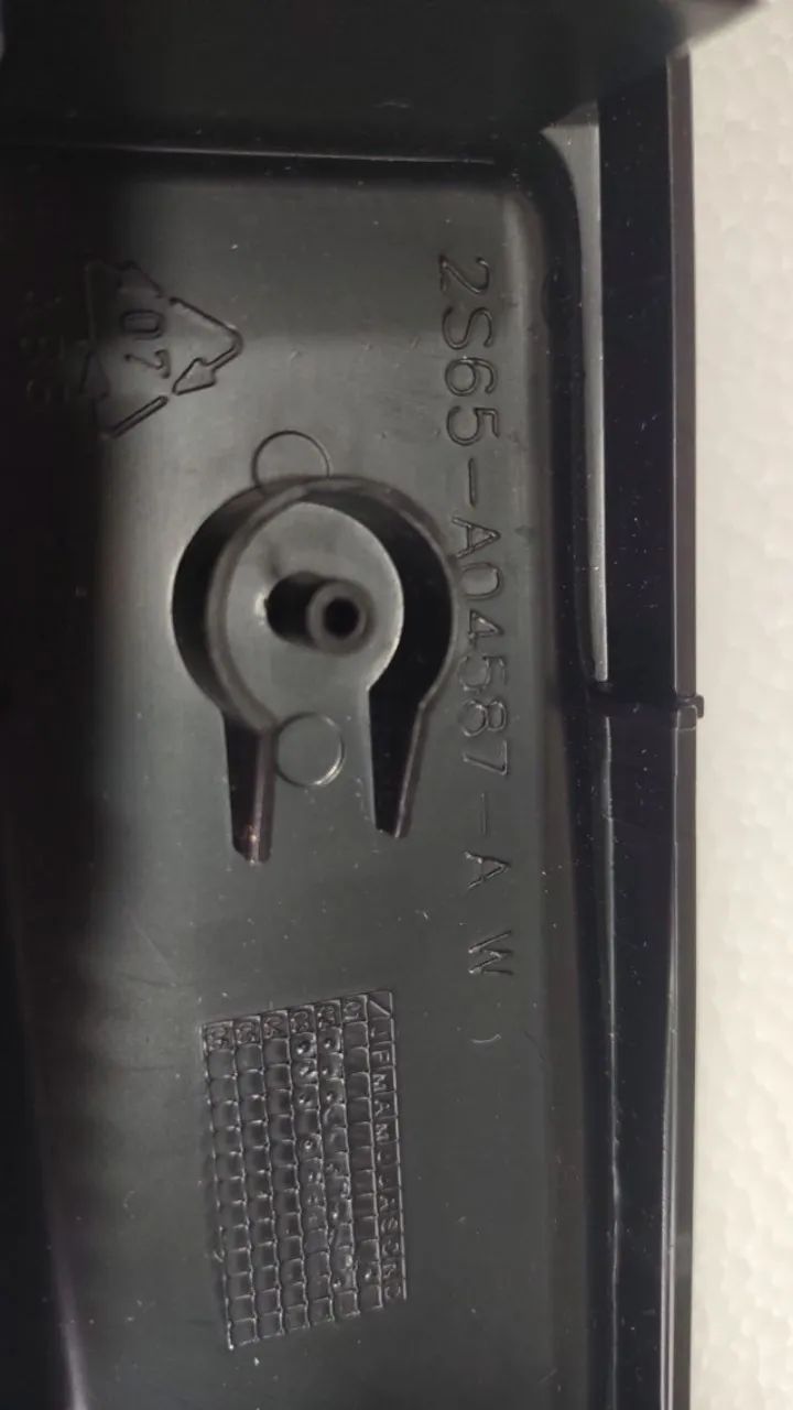 Radio Trim Frame for Ford Fiesta 2s65a04587 Original Genuine64595546425090122