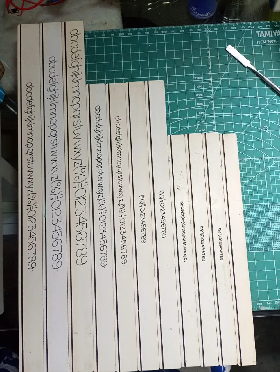 Estêncil de letras e números