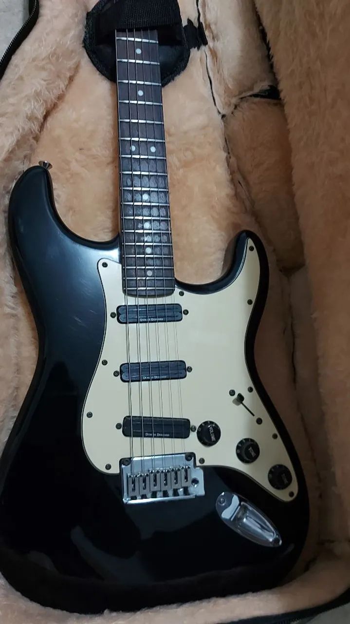 squier stratocaster deluxe