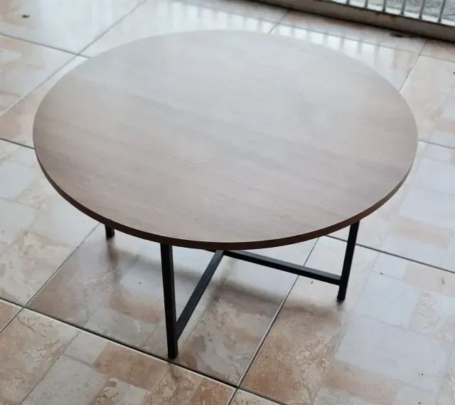 Mesa de centro artesanal by ModernDesign, em perfeito estado