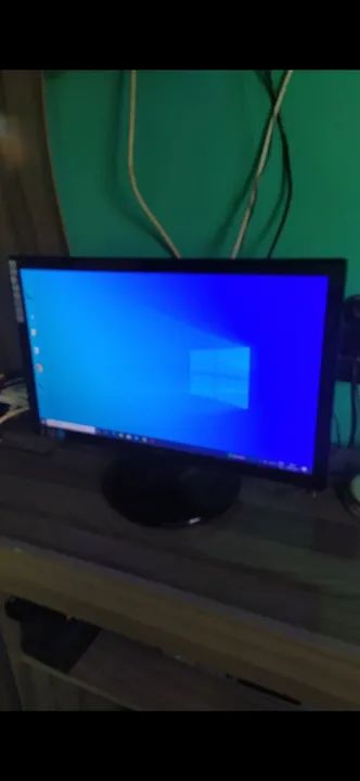 Monitor  led 22 polegadas - ótimo estado!
