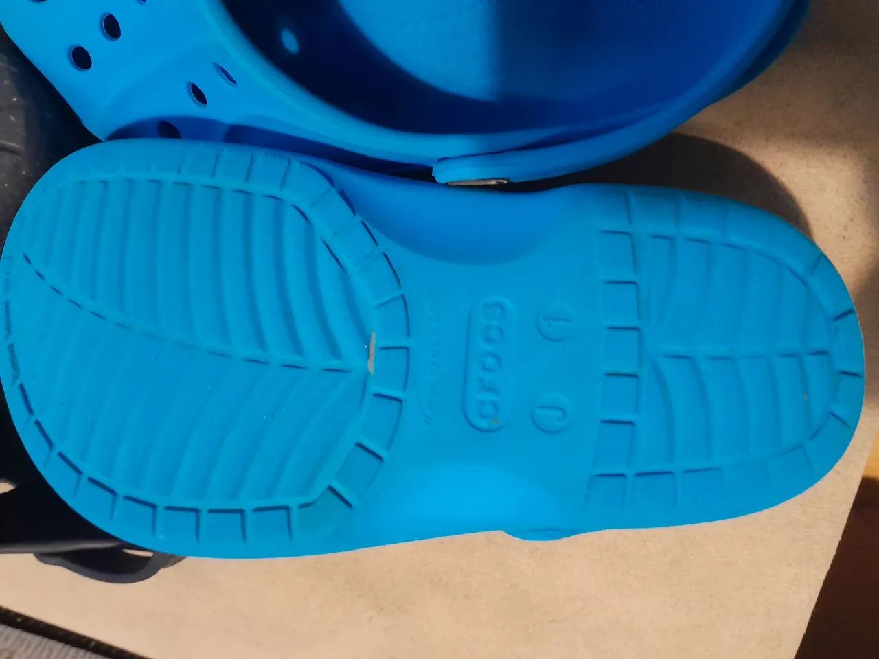  2 Crocs infantil