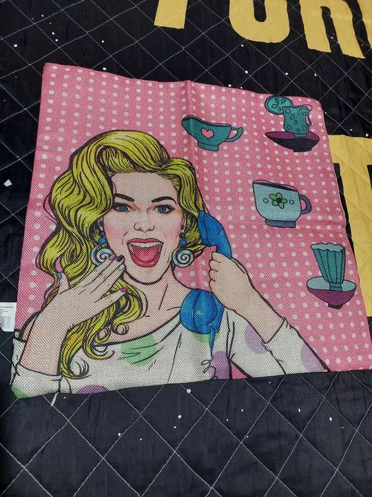 Capa de Almofada Decorativa Pop Art -  Linda e Moderna - Foto 2