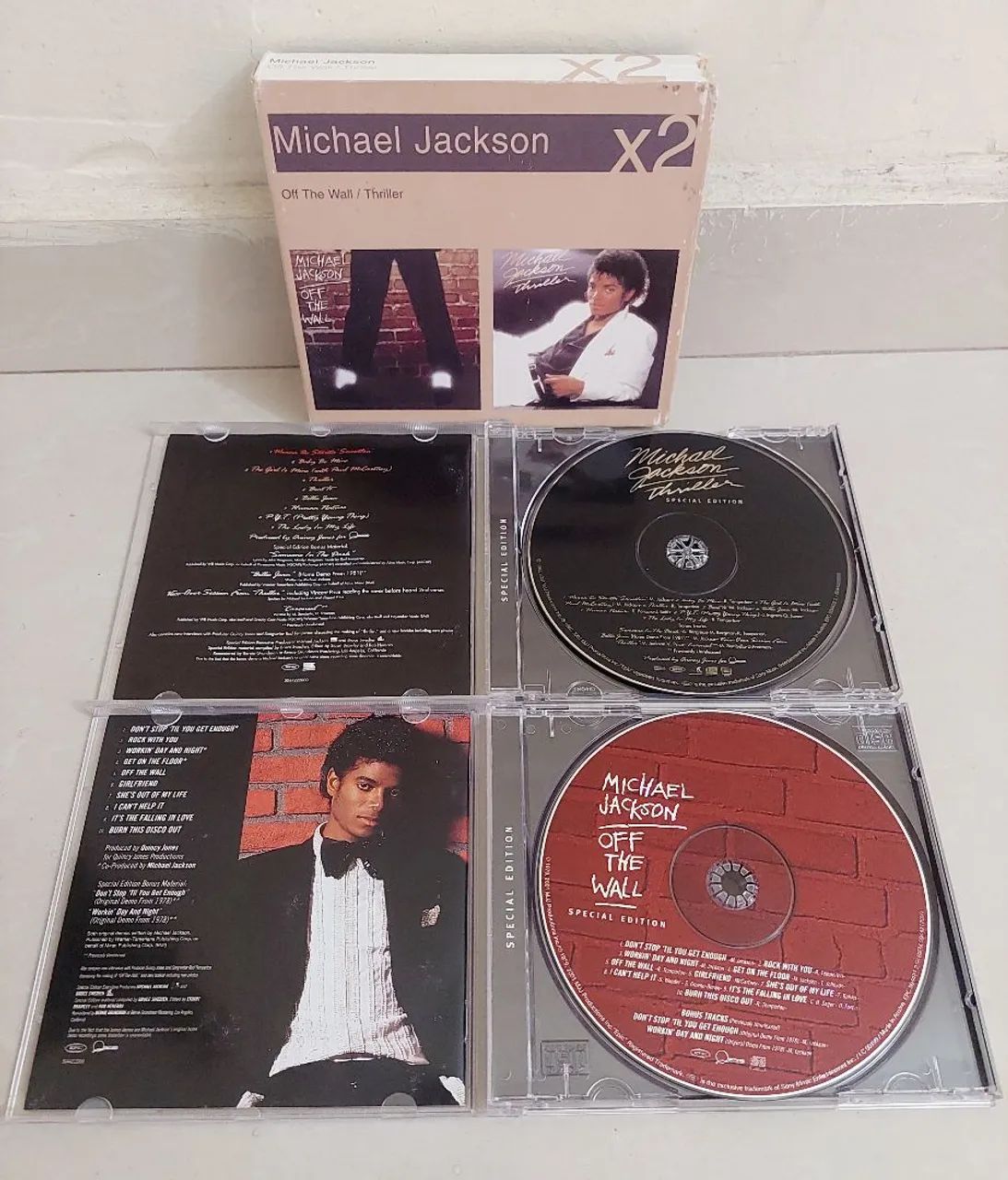 Box CD Michael Jackson Thriller e Off The Wall  Original  - Foto 5