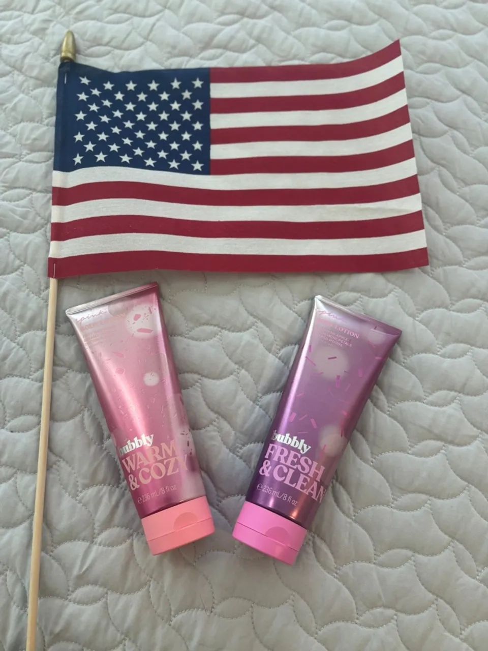 Loção hidratante  e body splash Victoria Secrets