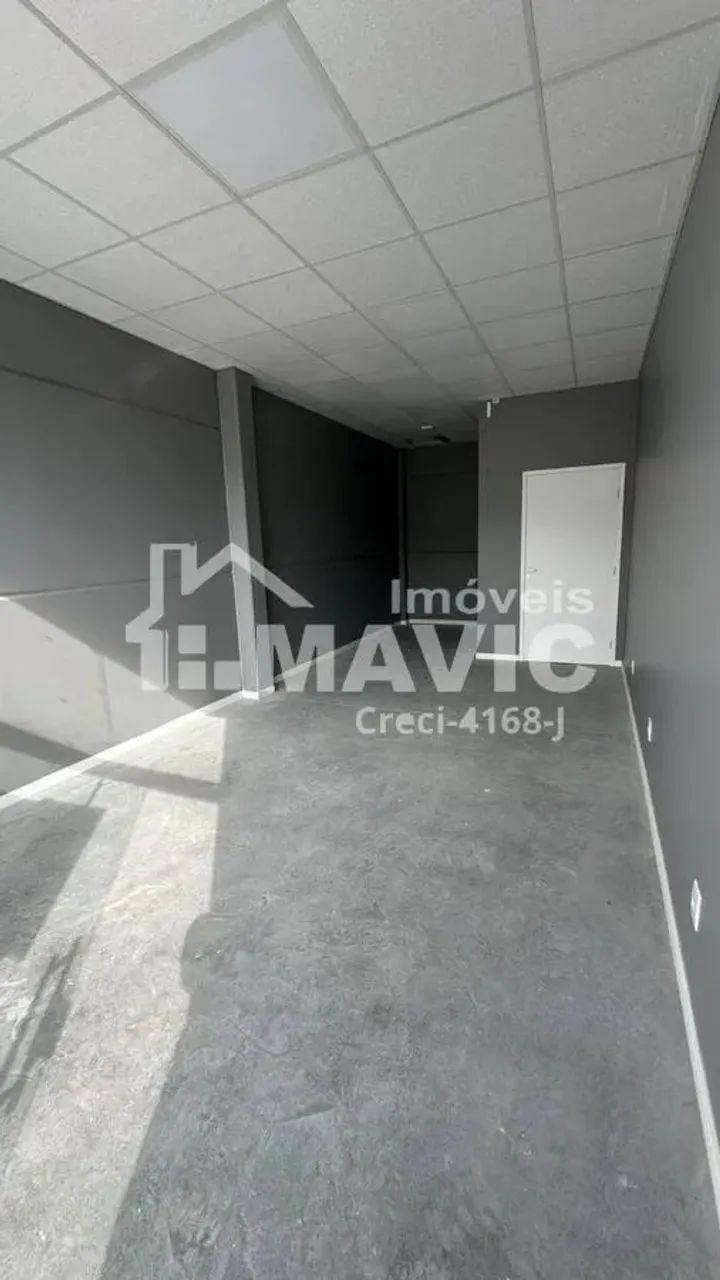 Sala comercial com 35m² disponível para locação no bairro Nova Brasília.