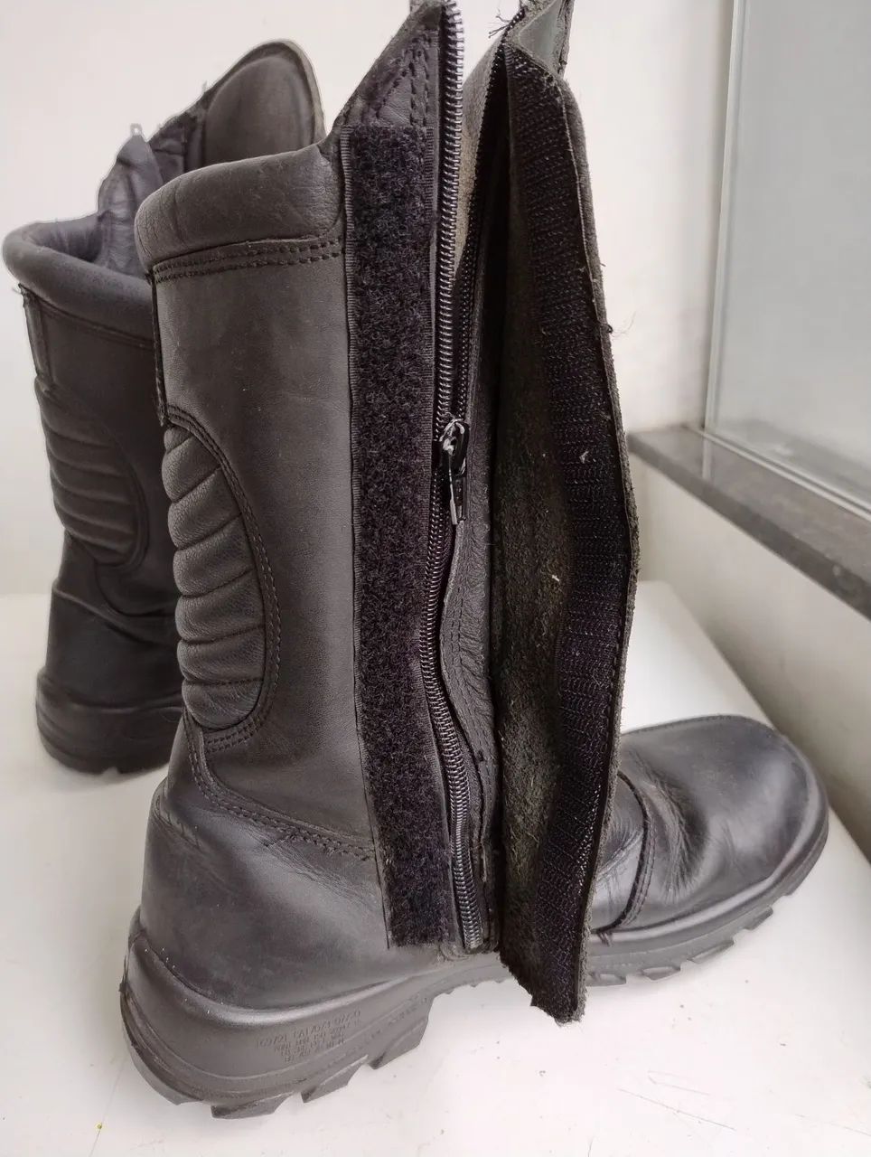 Botas de Segurança em Couro - Tamanho 41 - Foto 4