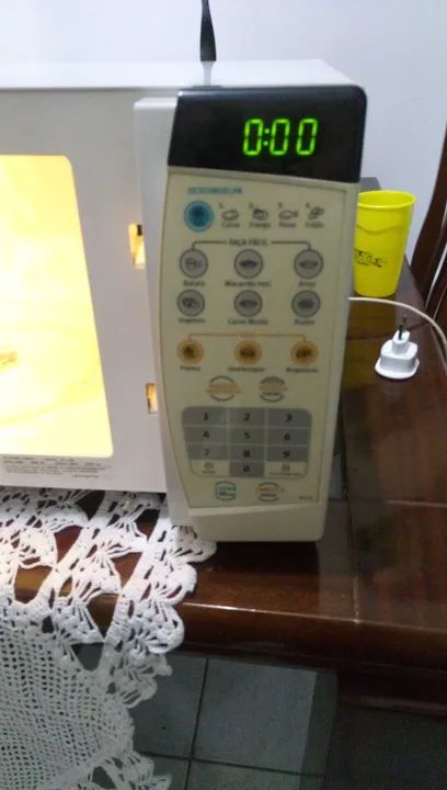 Microondas Eletrolux 18 Lts. - Foto 5