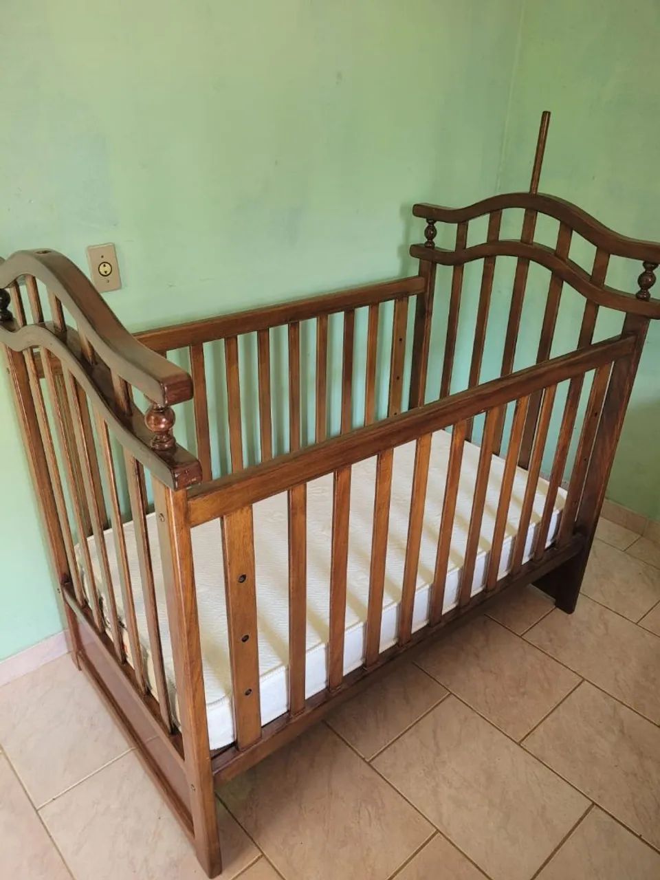 Berço em madeira maciça - Foto 2