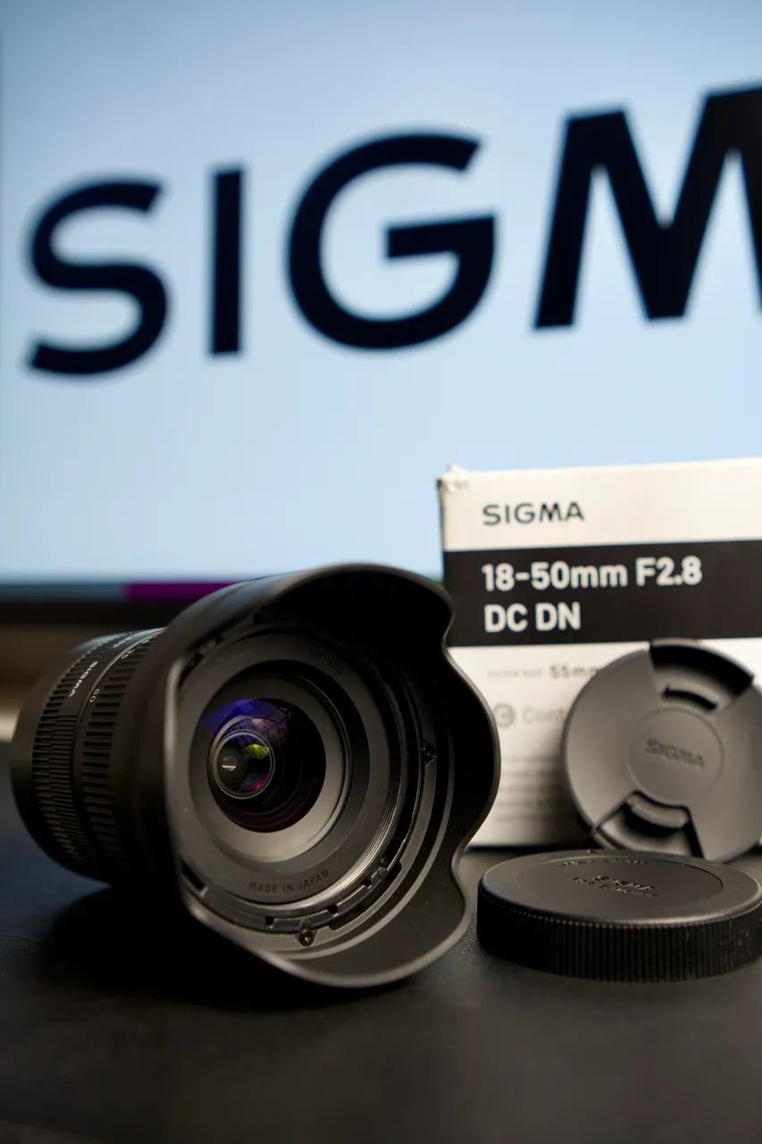 Lente contemporânea Sigma 18-50mm F2.8 Dc Dn para Sony E 