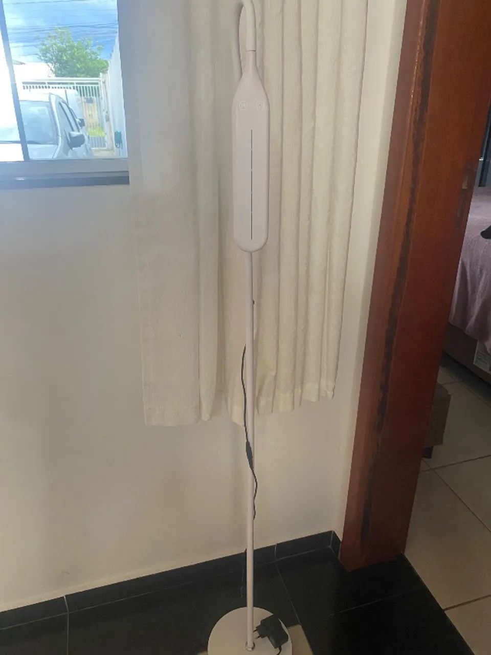 Luminária de chão Articulada 