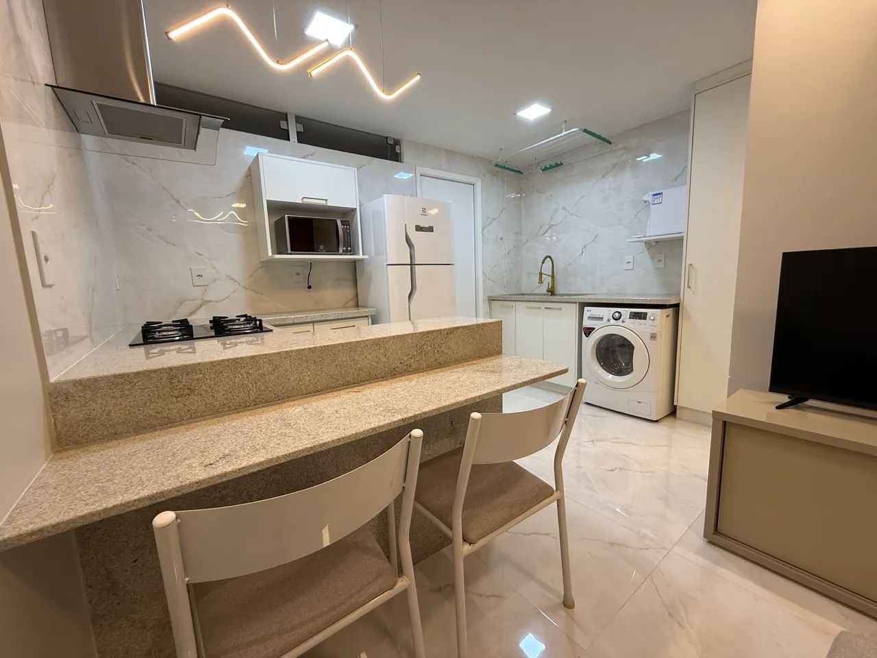 Apto. alto padrão, de 1 quarto, todo reformado, Cond. Monte Carlo, 914 Norte!  - Foto 10