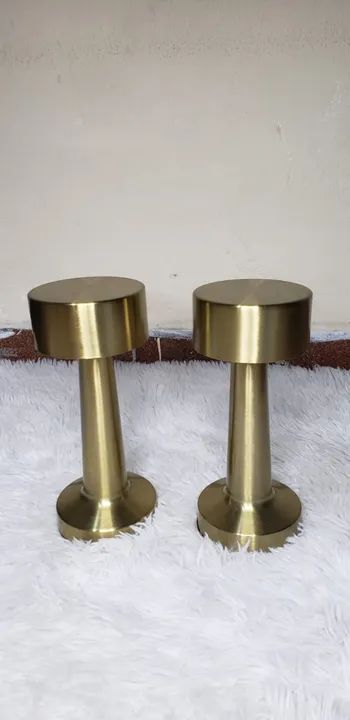 Kit 2 Luminária Abajur Led De Mesa Dourada