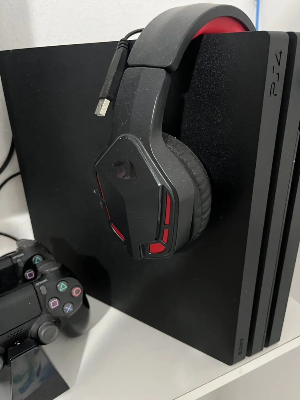 PS4 PRO