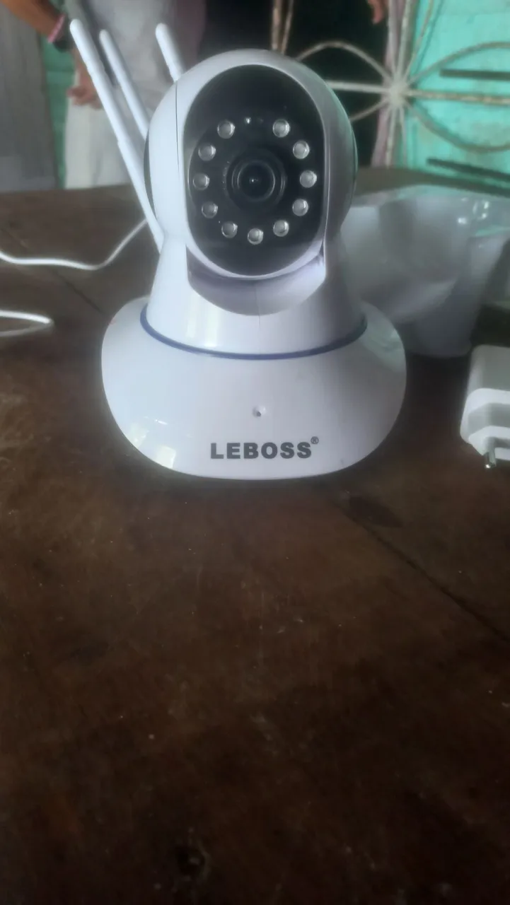 Câmera de Segurança Wi-Fi LEBOSS - 1080p Full HD