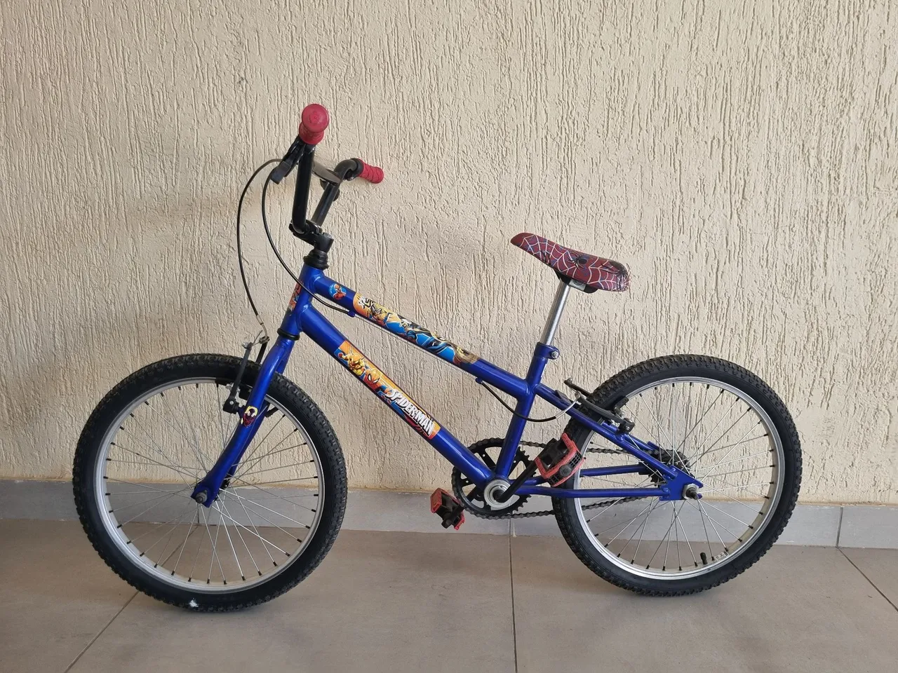 Bicicleta BMX Spider-Man - Perfeita para Aventura!