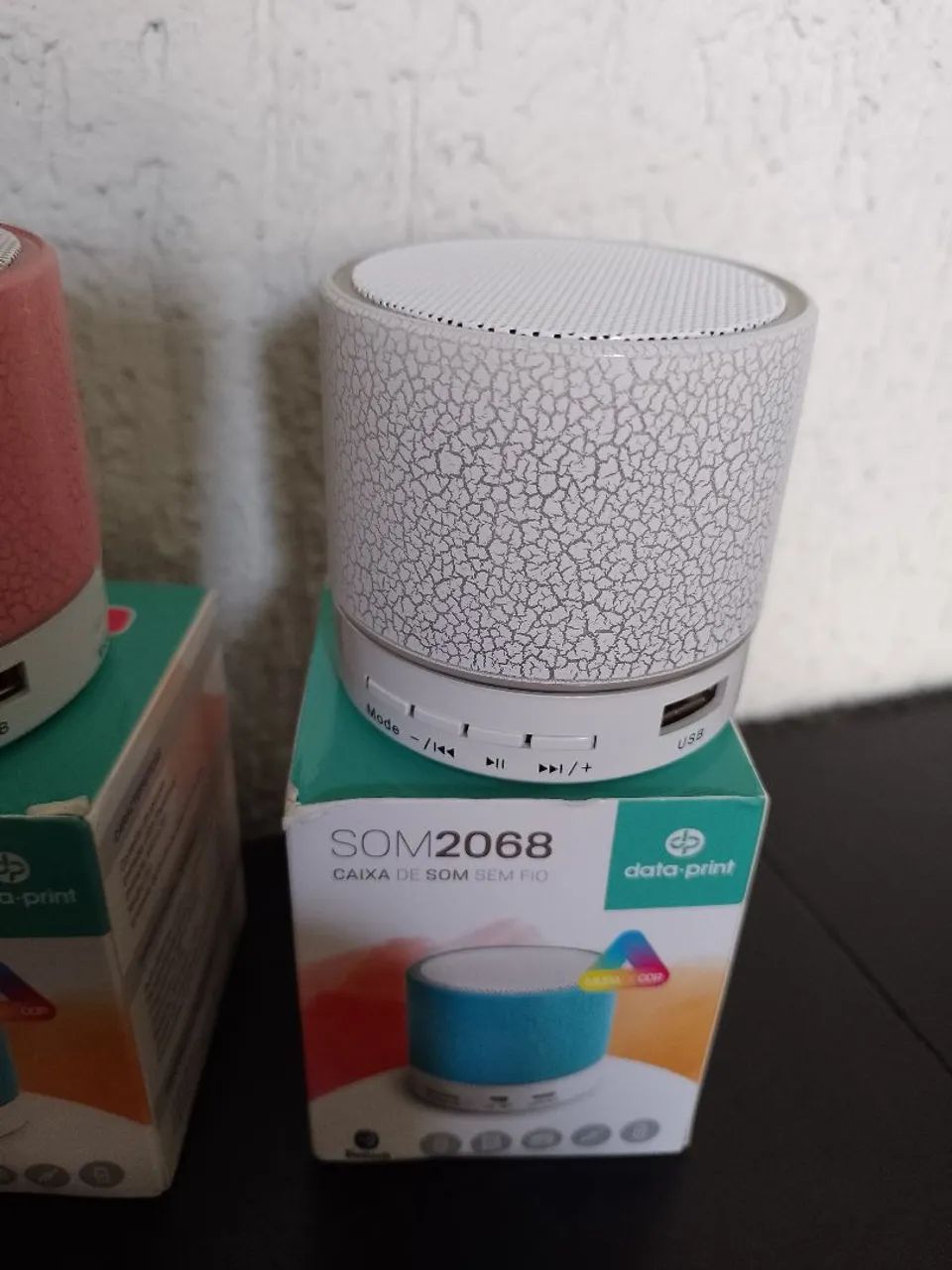 Caixa de Som Bluetooth Portátil com LED - SOM2068 - Novas - Foto 5