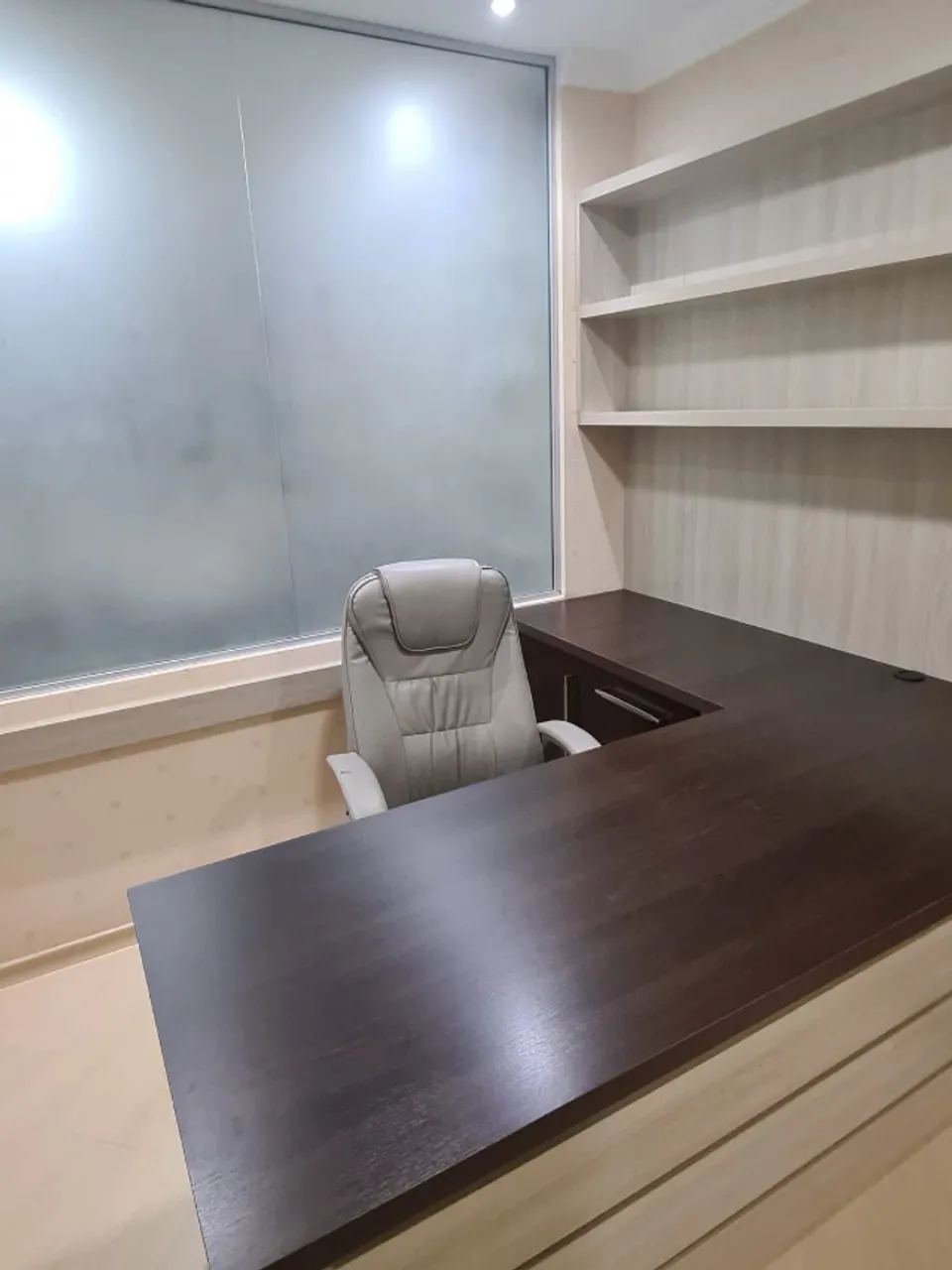 Sala comercial para locação no Centro- Próximo à Praça Tiradentes