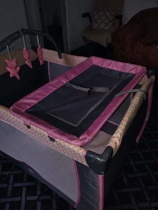 Berço portátil para bebê - rosa - Foto 2
