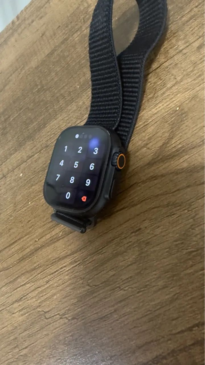 Apple Watch Ultra 2 - 49mm Titânio, GPS + Celular - Muito Pouco Usado