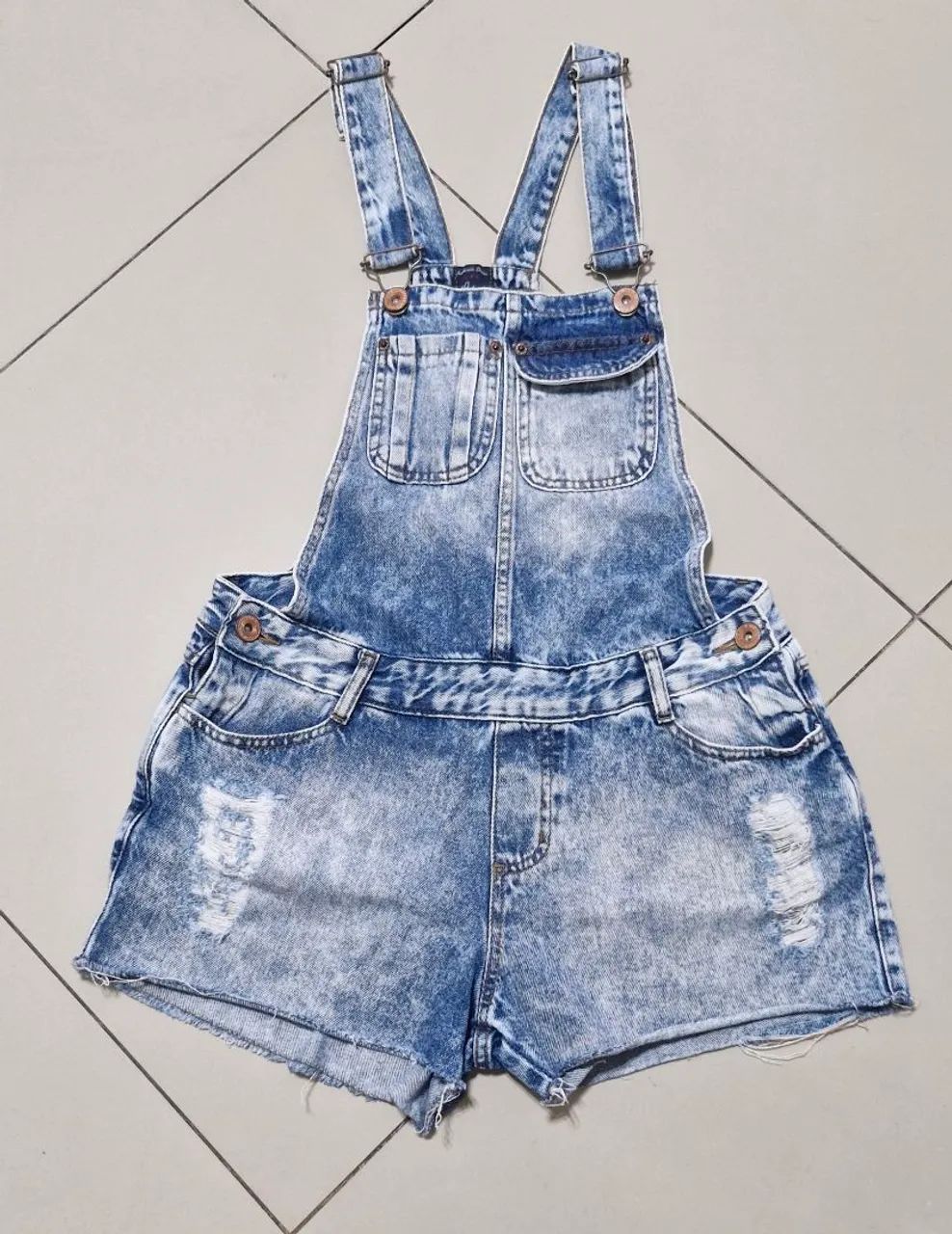 Jardineira jeans 
