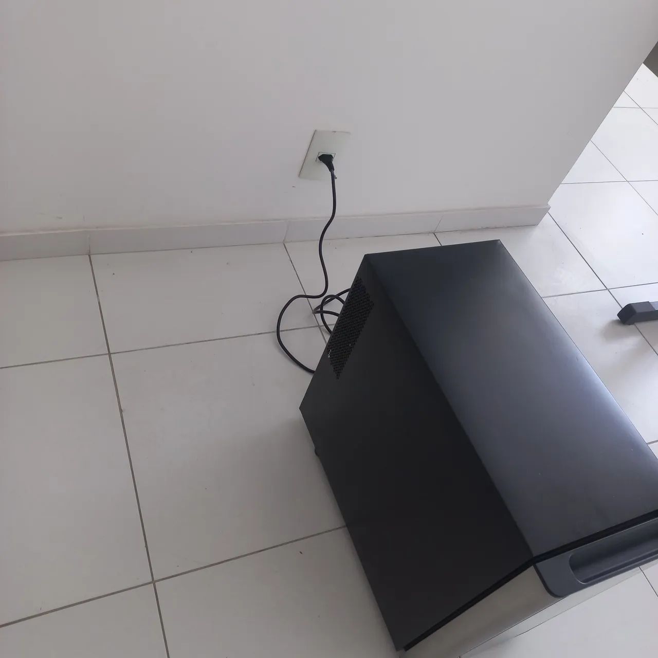 ADEGA CLIMATIZADA ELECTROLUX  - Foto 5
